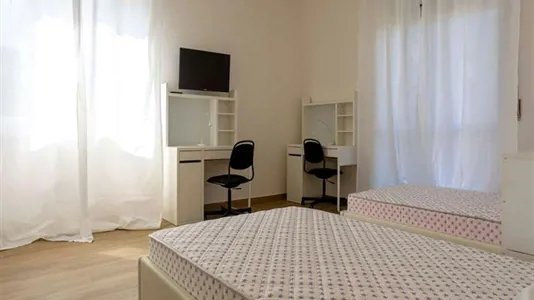 Rooms in Milano Zona 6 - Barona, Lorenteggio - photo 1