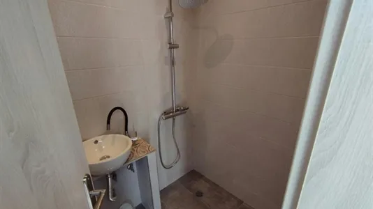 Rooms in Neapoli-Sykies - photo 9