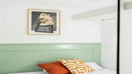 Rooms in Madrid Centro - photo 5