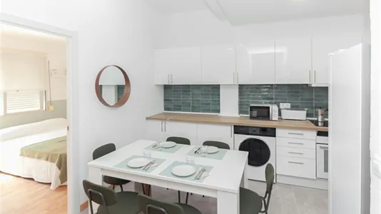 Rooms in Valencia Extramurs - photo 9