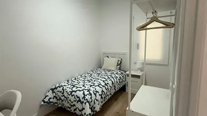 Room for rent in Cornellà de Llobregat, Cataluña