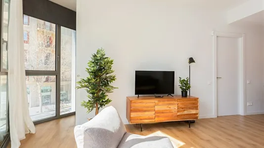 Apartments in Barcelona Eixample - photo 5
