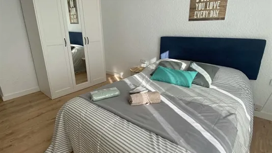 Rooms in Zaragoza - photo 3