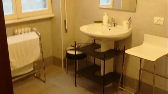 Rooms in Roma Municipio VIII – Appia Antica - photo 10