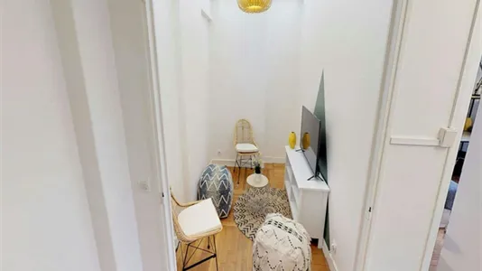 Rooms in Paris 17ème arrondissement - photo 8
