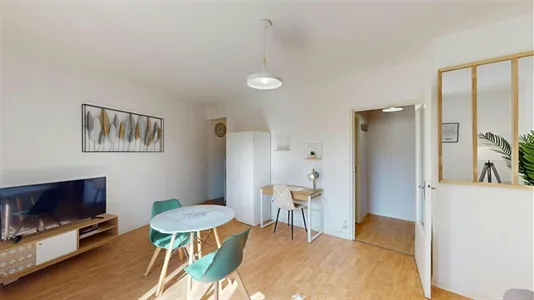 Apartments in Poitiers - photo 4