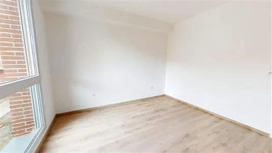 Apartments in Toulouse - photo 2