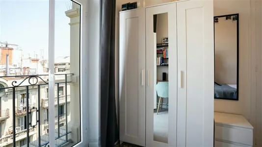 Rooms in Barcelona Eixample - photo 4