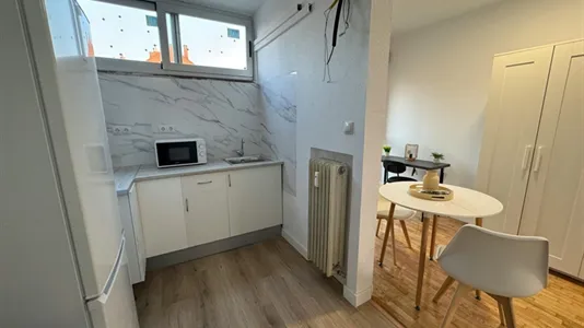 Rooms in Madrid Centro - photo 7