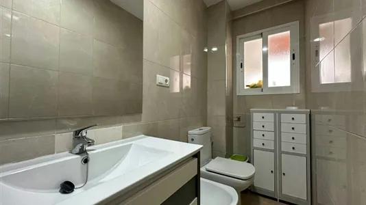 Rooms in Granada - photo 4
