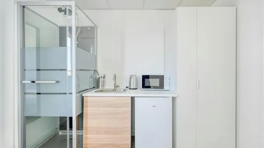 Apartments in Bobigny - photo 3