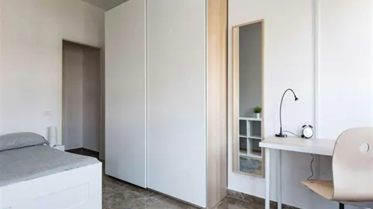 Rooms in Roma Municipio VII – Appio-Latino/Tuscolano/Cinecittà - photo 5