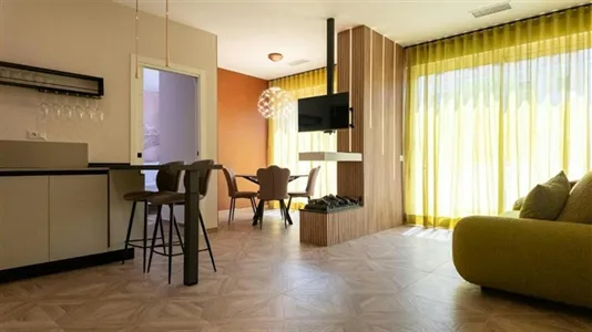 Apartments in Roma Municipio VII – Appio-Latino/Tuscolano/Cinecittà - photo 1