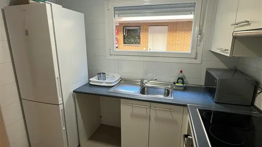 Rooms in Arroyomolinos - photo 5