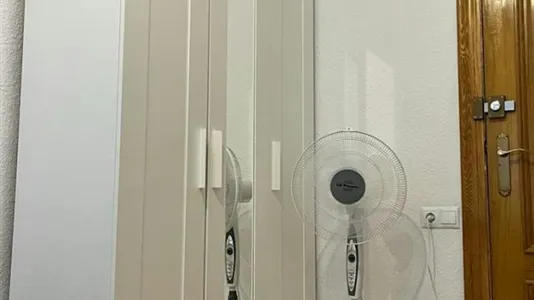 Rooms in Burjassot - photo 1