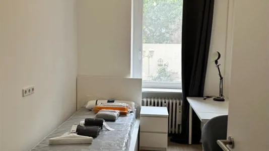 Rooms in Berlin Charlottenburg-Wilmersdorf - photo 1