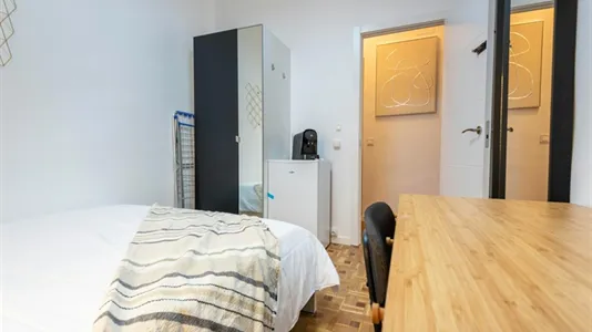 Rooms in Madrid Chamberí - photo 4