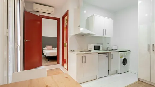 Apartments in Barcelona Ciutat Vella - photo 9