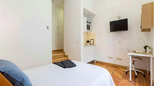 Rooms in Madrid Centro - photo 5