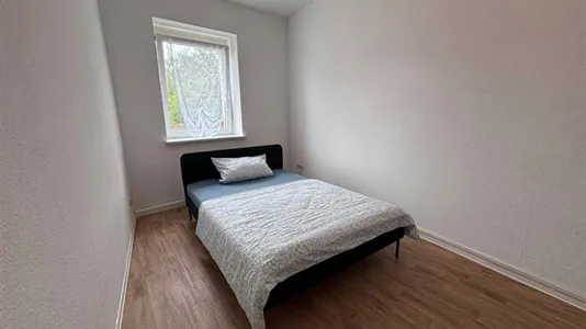 Apartments in Burgenlandkreis - photo 10