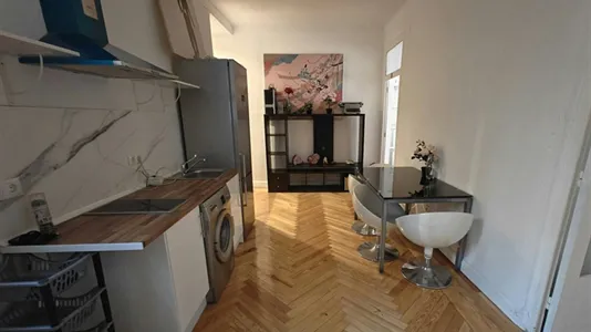 Rooms in Madrid Centro - photo 9