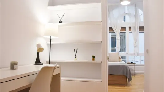 Rooms in Barcelona Eixample - photo 6