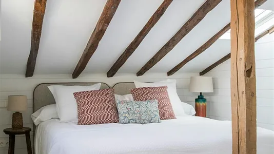 Apartments in Madrid Retiro - photo 4