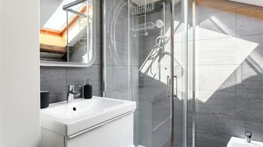 Rooms in Milano Zona 2 - Stazione Centrale, Gorla, Turro, Greco, Crescenzago - photo 9