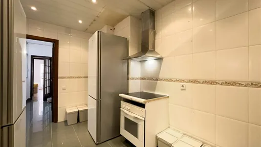 Rooms in Barcelona Eixample - photo 8