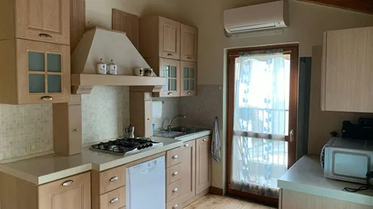 Apartments in Milano Zona 5 - Vigentino, Chiaravalle, Gratosoglio - photo 2