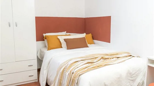 Rooms in Barcelona Eixample - photo 3