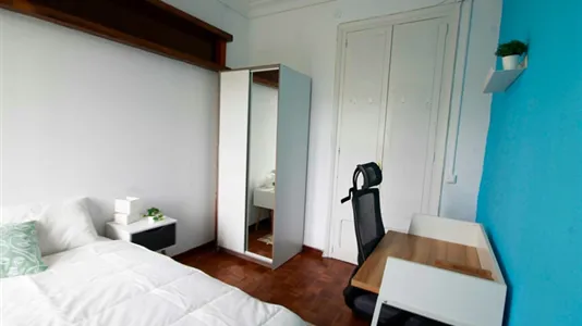 Rooms in Barcelona Eixample - photo 4