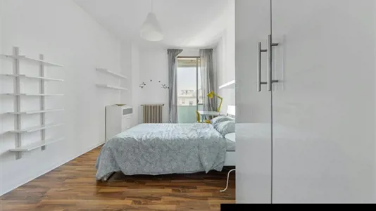 Rooms in Milano Zona 2 - Stazione Centrale, Gorla, Turro, Greco, Crescenzago - photo 2