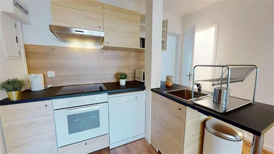 Rooms in Lyon - photo 6