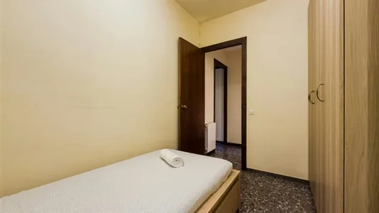 Apartments in Barcelona Eixample - photo 8