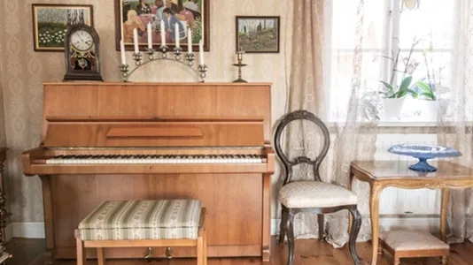 Houses in Södertälje - photo 3