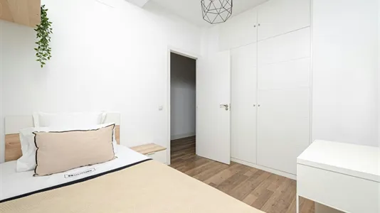 Rooms in Madrid Centro - photo 4