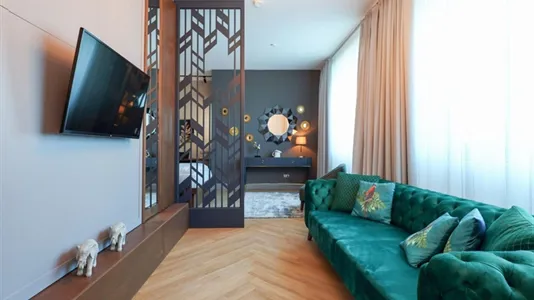 Apartments in Berlin Charlottenburg-Wilmersdorf - photo 1