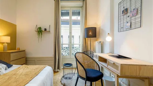 Rooms in Lyon - photo 3