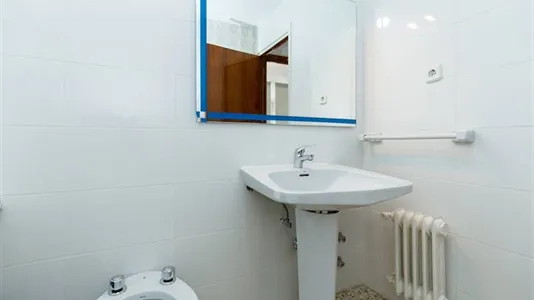 Rooms in Granada - photo 10