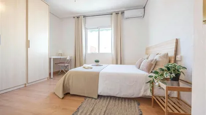 Room for rent in el Camí de Vera, Comunidad Valenciana
