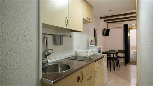 Apartments in Barcelona Ciutat Vella - photo 8