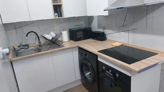 Rooms in Jaén - photo 9