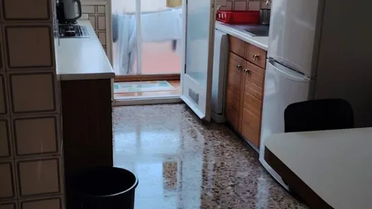 Rooms in Barcelona Eixample - photo 5