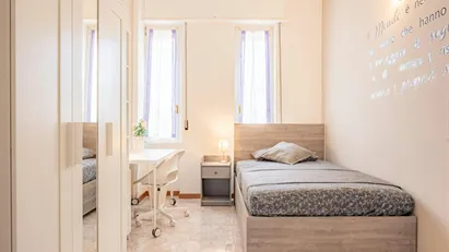 Room for rent in Milano Zona 5 - Vigentino, Chiaravalle, Gratosoglio, Milan