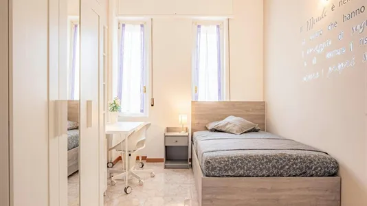 Rooms in Milano Zona 5 - Vigentino, Chiaravalle, Gratosoglio - photo 1