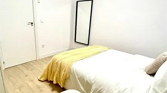 Rooms in Madrid Salamanca - photo 5