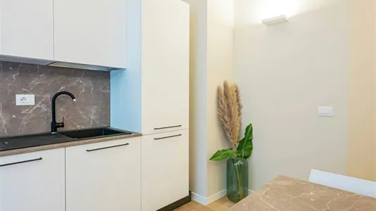 Apartments in Milano Zona 8 - Fiera, Gallaratese, Quarto Oggiaro - photo 10