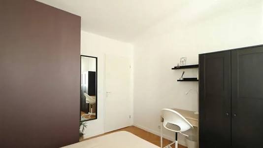 Rooms in Saint-Denis - photo 2