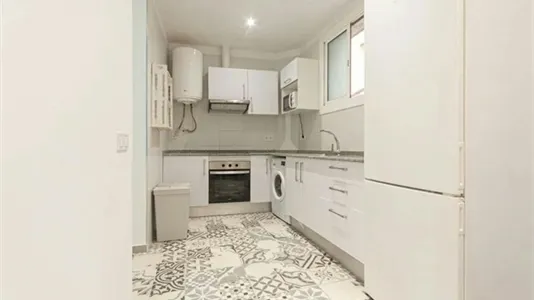 Rooms in Barcelona Ciutat Vella - photo 6